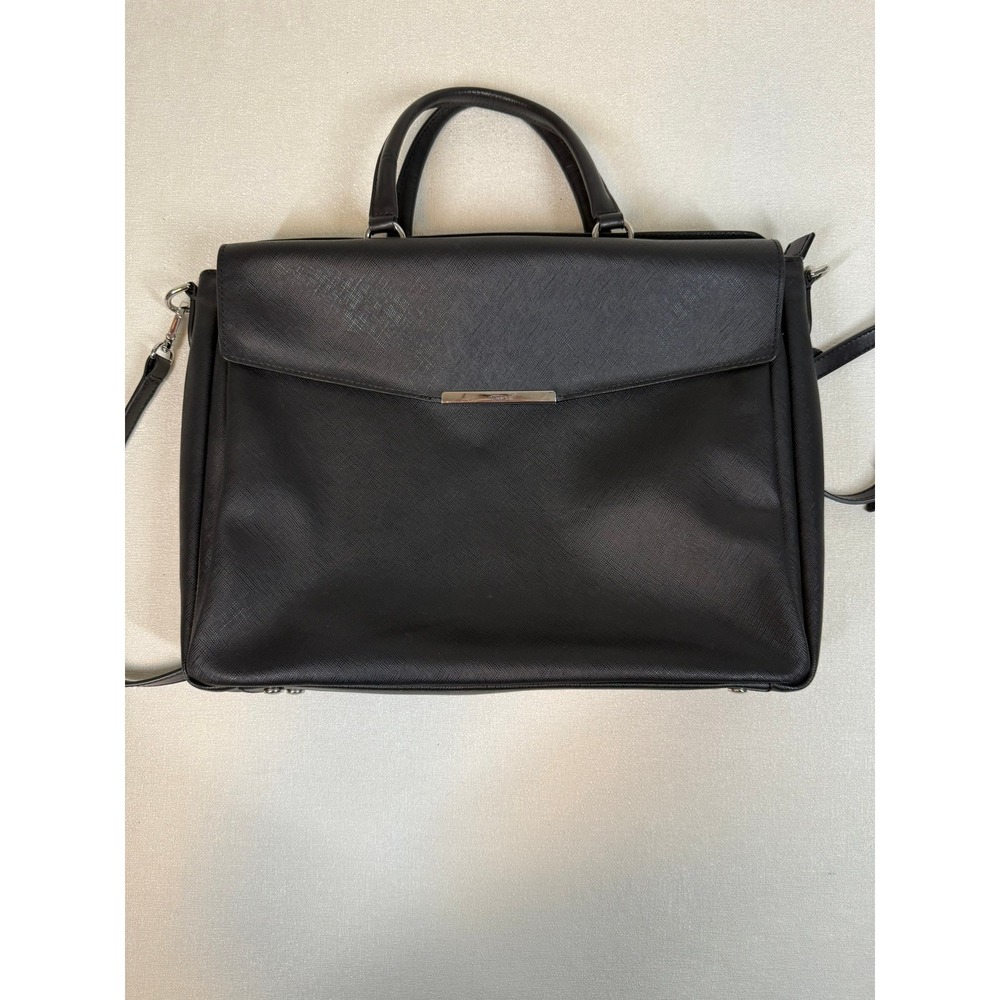 Tumi Black Saffiano Leather Briefcase Laptop Bag Messenger Crossbody Strap